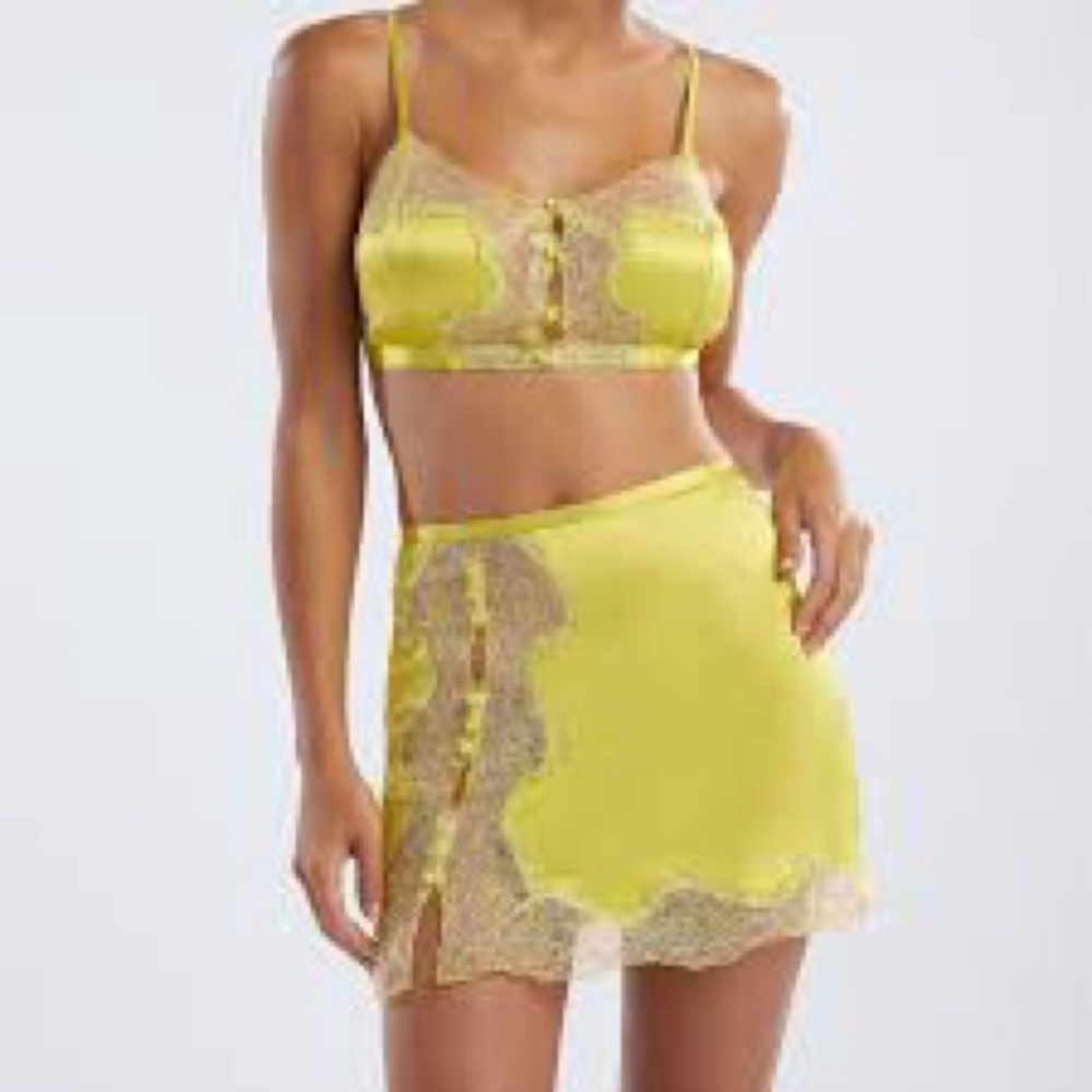 Nwt Green Satin slip skirt bra set